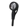 Manómetro de buceo Aqualung AL300B con termómetro integrado, escala hasta 350 bar en un único visor de fácil lectura. Esfera luminiscente para condiciones de poca luz y tubo Bourdon resistente a golpes. Compatible con Nitrox hasta el 50% y con el sistema de latiguillo de conexión rápida de Aqualung.