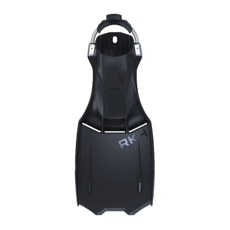 Aletas de buceo técnico Apeks RK4, pala compacta y ancha para máxima maniobrabilidad en espacios reducidos y entornos elevados. Ideales para frog-kicking y back-finning, con buen rendimiento también en aguas abiertas. Compatibles con escarpín de neopreno o bota de traje seco.