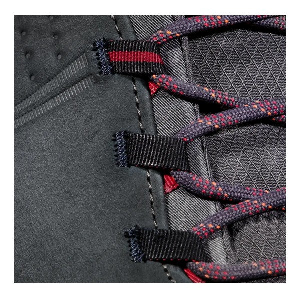 __color__:BLACK/BLOODRED|